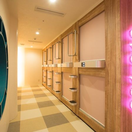 New Japan Lady'S Capsule Hotel Osaka Dış mekan fotoğraf